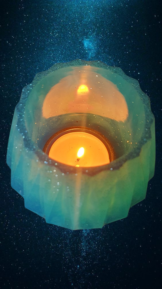 PULSARS Quand le silence pulse au rythme du cosmos.